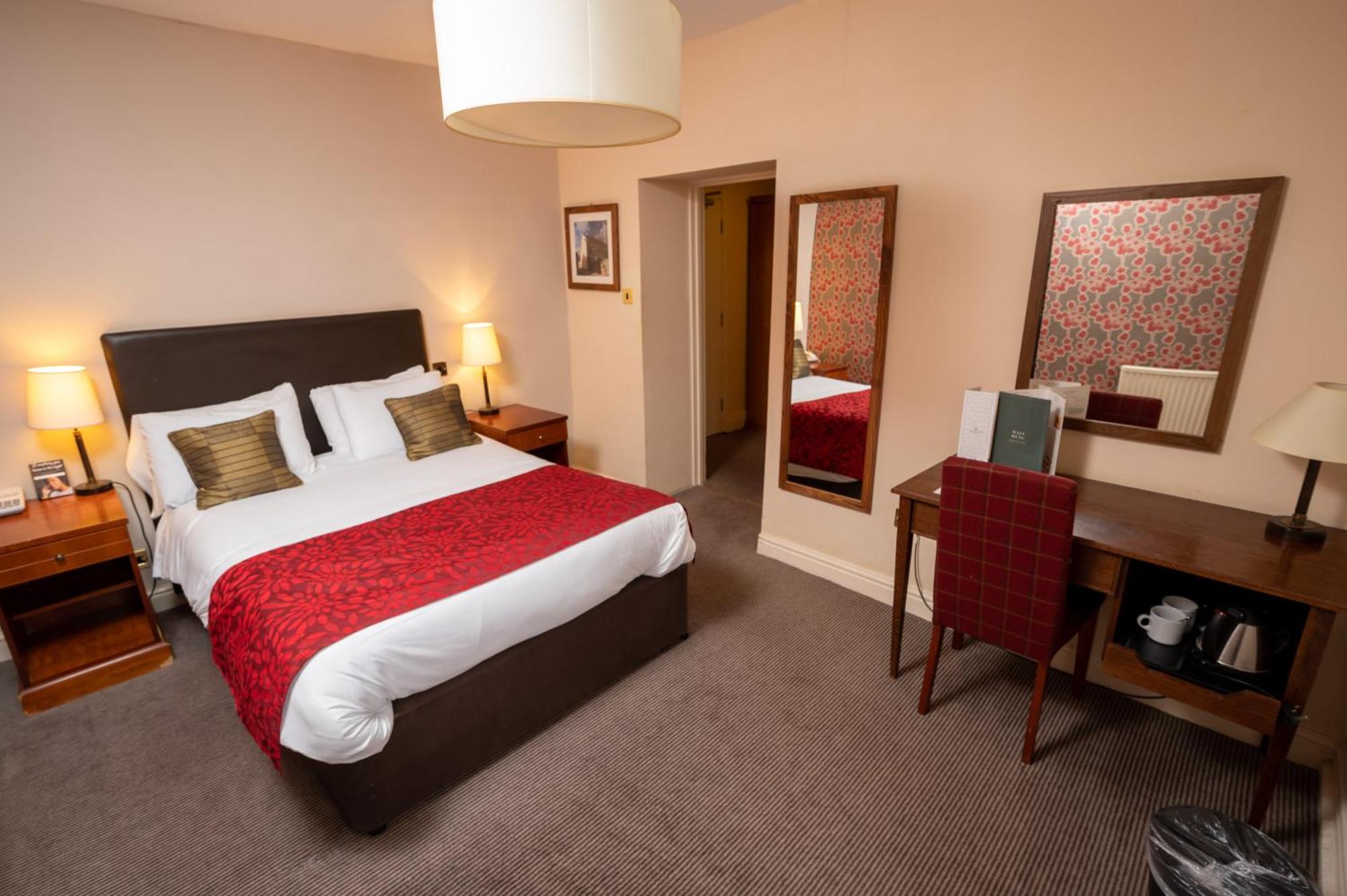 Cross Hands Hotel By Greene King Inns Old Sodbury Dış mekan fotoğraf